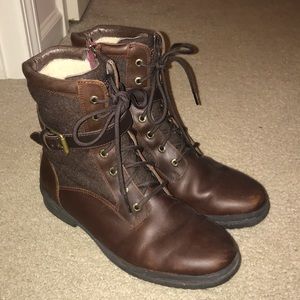 Ugg’s Brown boots